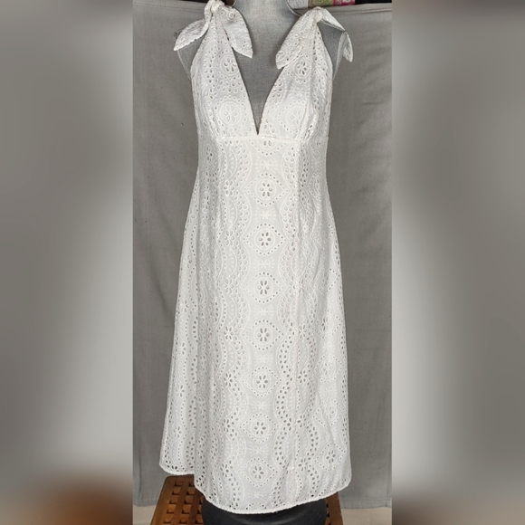 KEEPSAKE the Label Dresses & Skirts - Keepsake the label.. White Eyelet Summer Dress